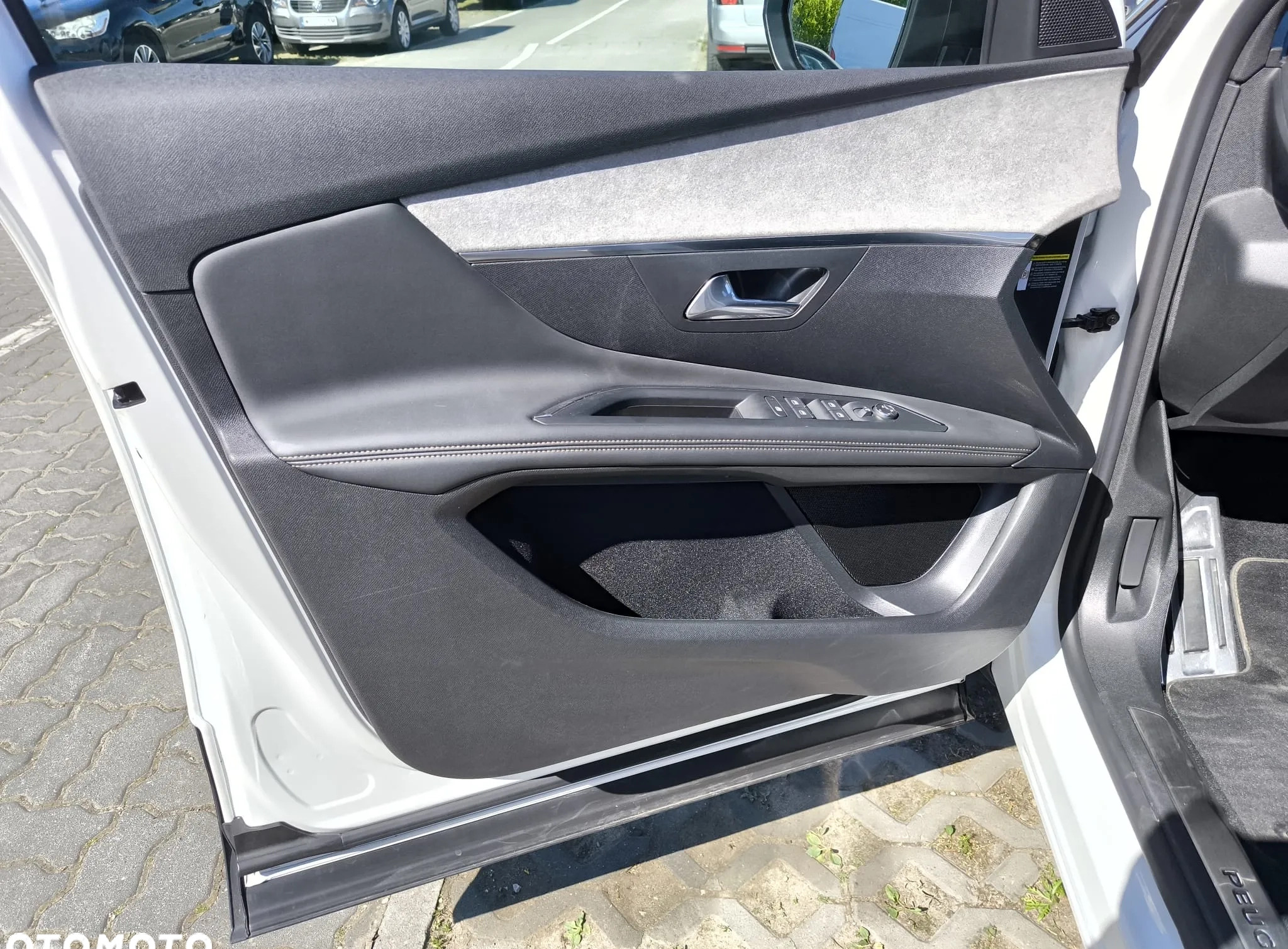 Peugeot 3008 cena 159999 przebieg: 5372, rok produkcji 2023 z Radom małe 631